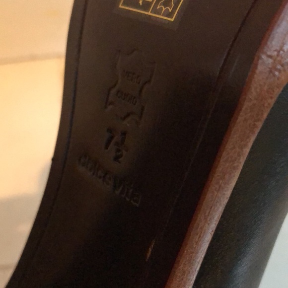 Dolce vita leather heeled bootie. Gorgeous. EUC! - Picture 9 of 10